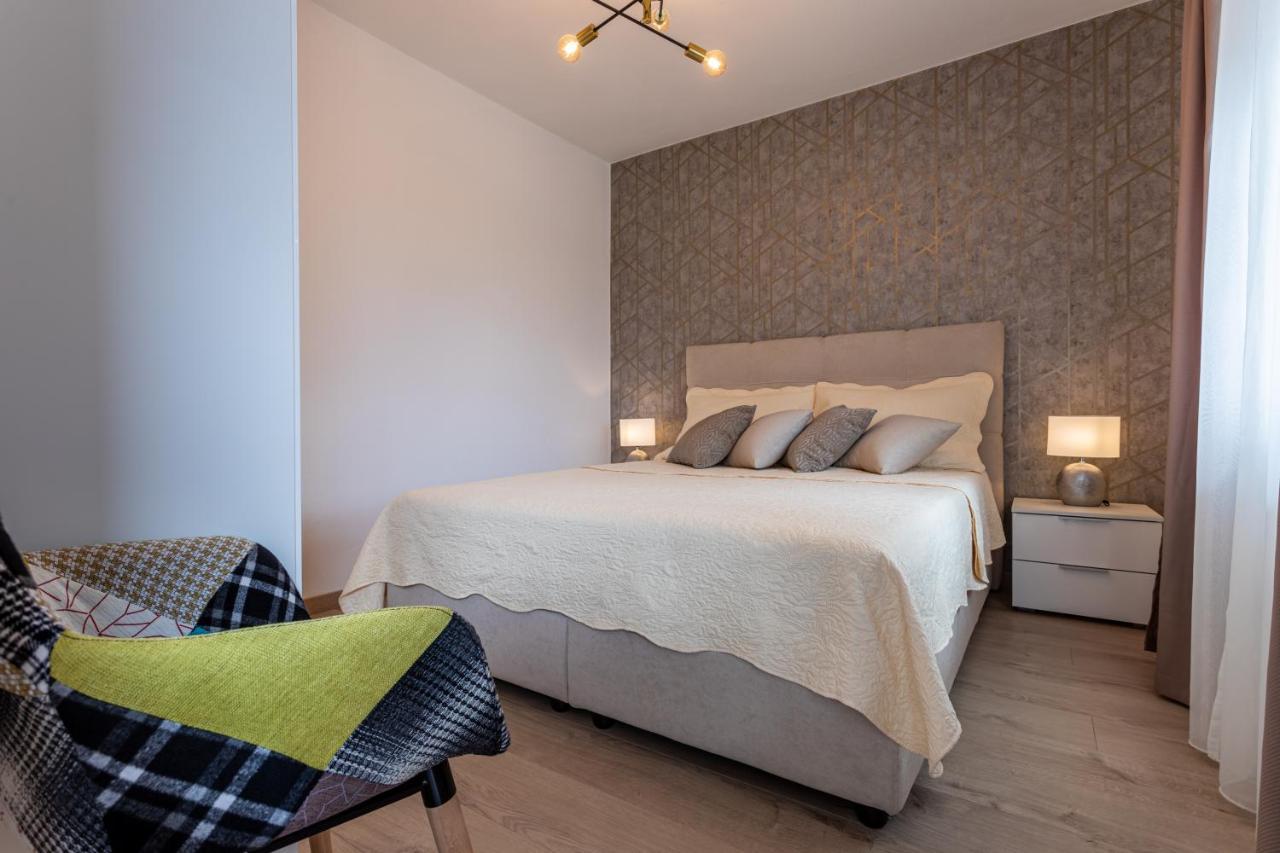 Ivan Apartment *